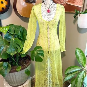 SOLD🍾 Savage X Fenty lace duster with bridal buttons 🍾